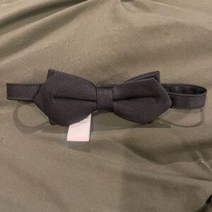 Janie and Jack Boys Black Bow tie- excellent condition- size 2-5